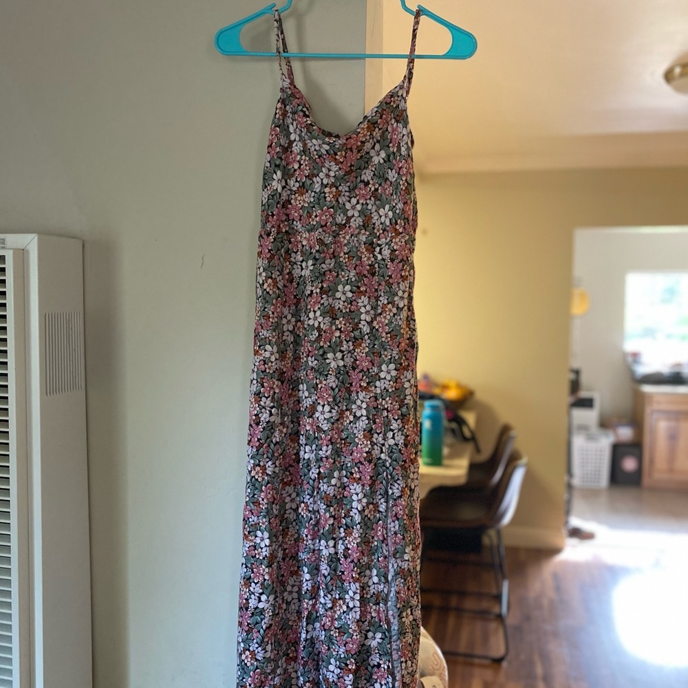 Cowl Neck Floral Midi Dress (NWOT)